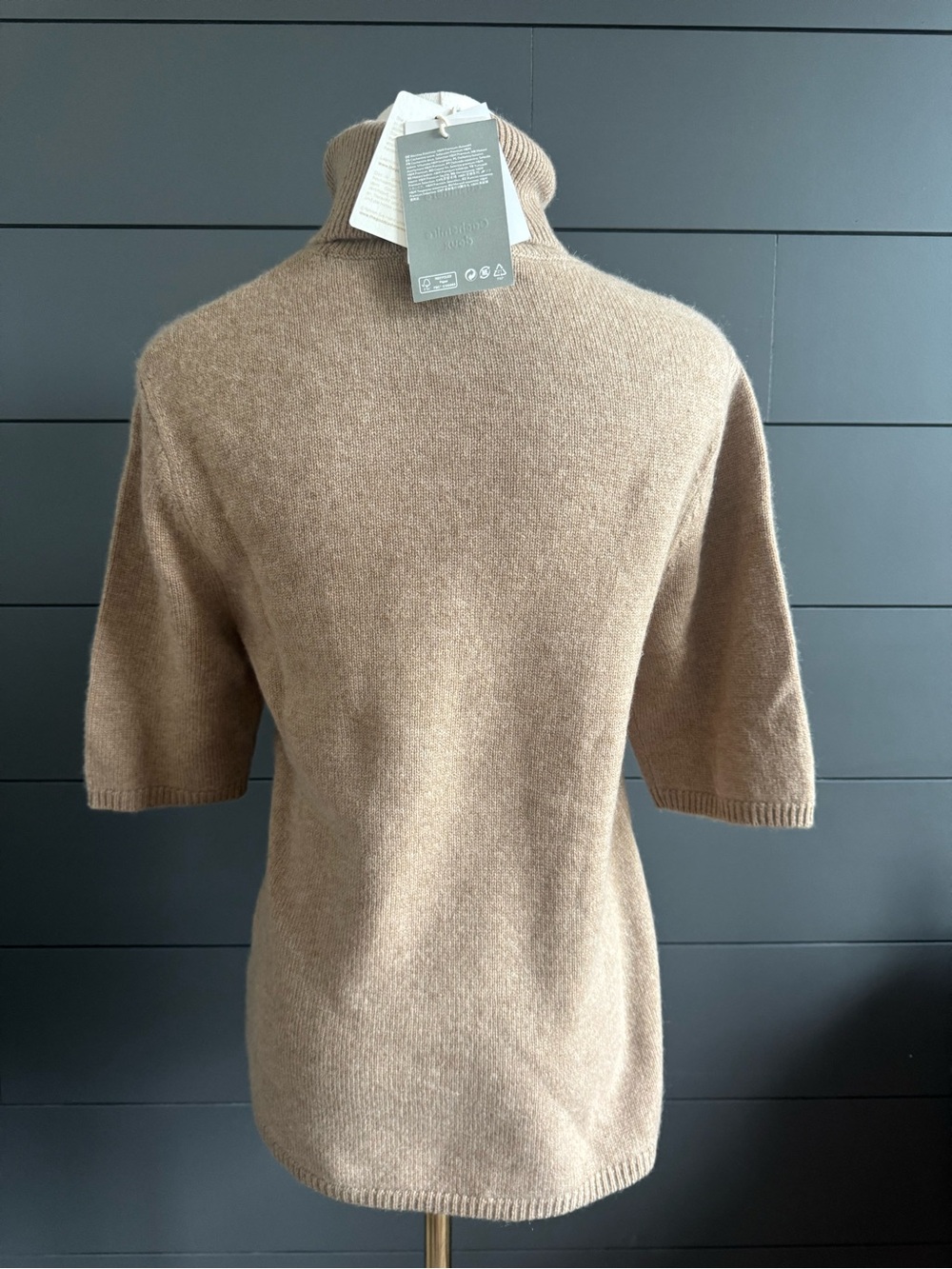 H&M Classic Cashmere Turtleneck Short-Sleeve Sweater in Beige Soft Luxe NWT - Picture 3 of 11